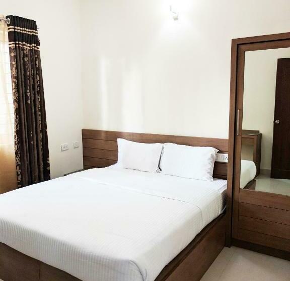 低层单卧公寓, Clyford Suites