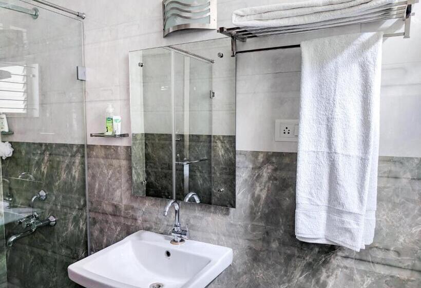 带1个卧室的公寓, Clyford Suites