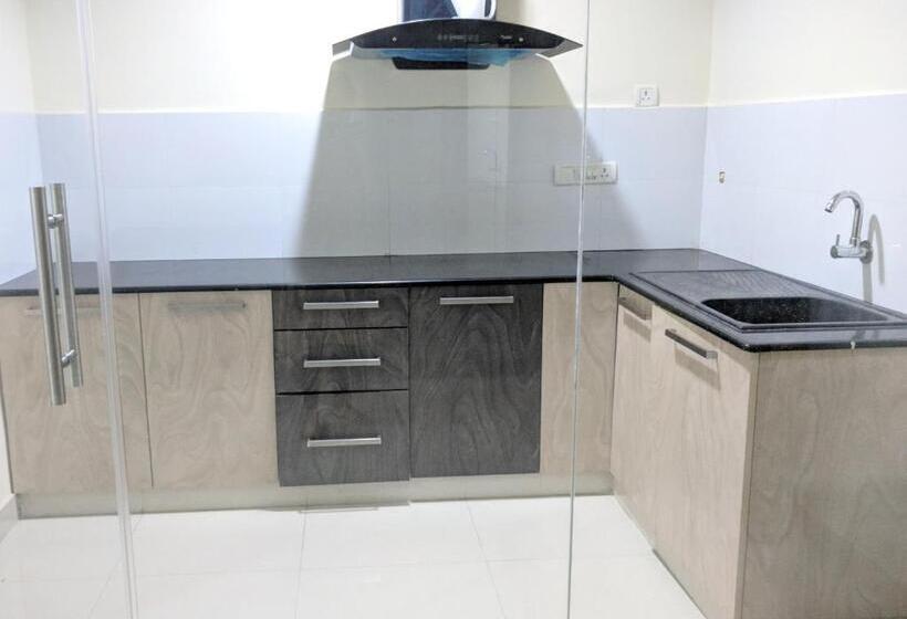 침실 1개 발코니 아파트, Clyford Suites