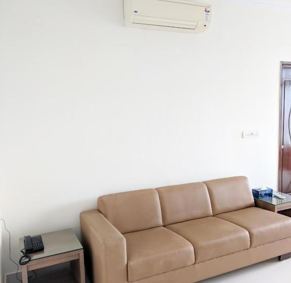 带1个卧室的豪华公寓, Clyford Suites