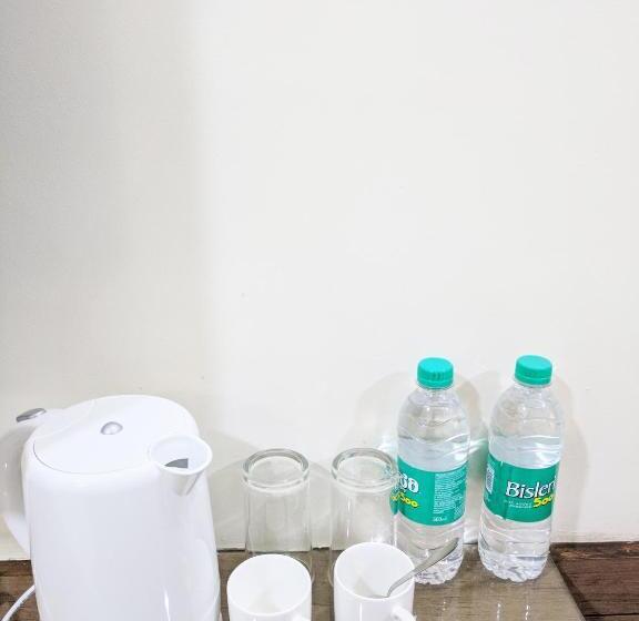 스탠다드 스튜디오, Clyford Suites