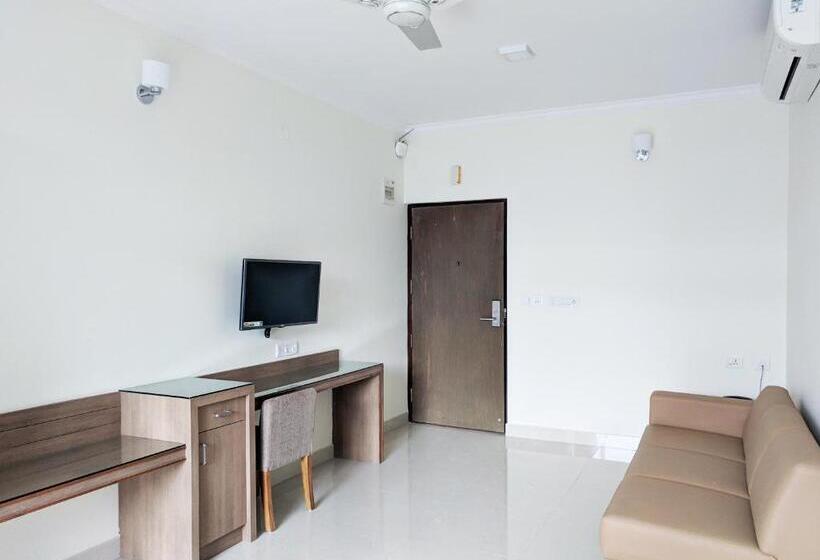 带1个卧室的公寓, Clyford Suites