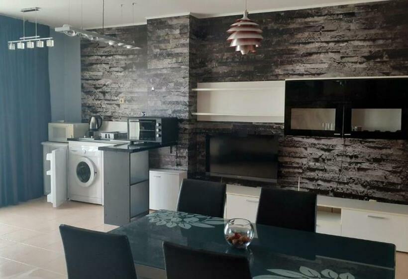 Апартаменты 2 Спальни с Балконом, Complex Oazis