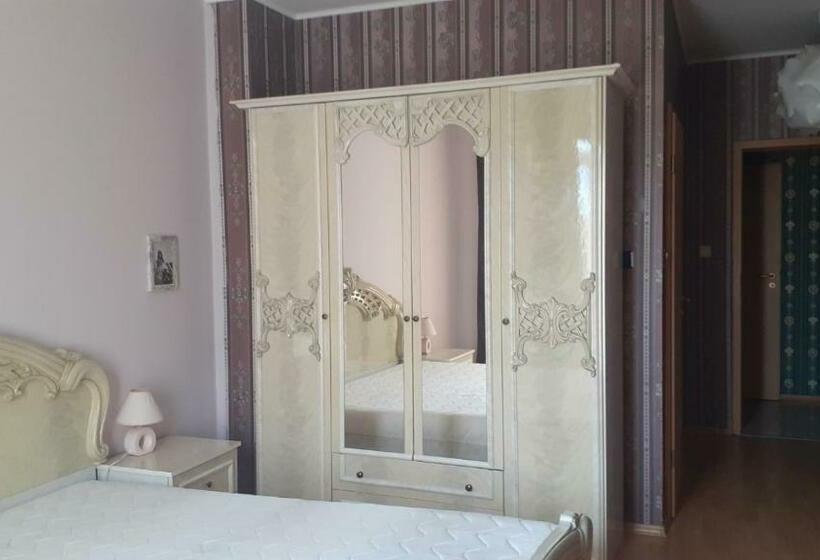 발코니가 있는 2 베드룸 아파트, Complex Oazis