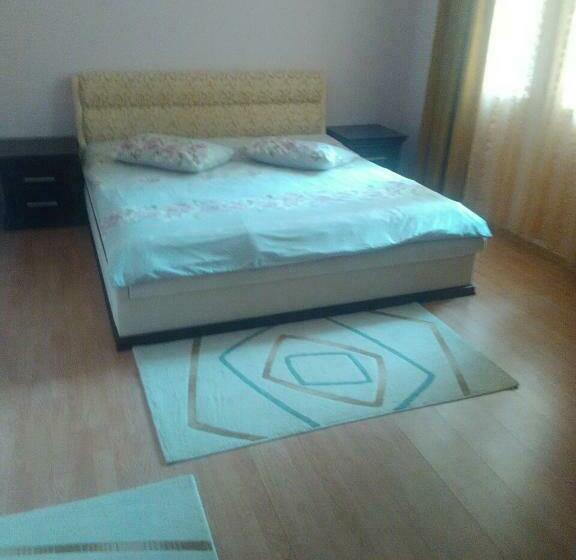 발코니가 있는 2 베드룸 아파트, Complex Oazis