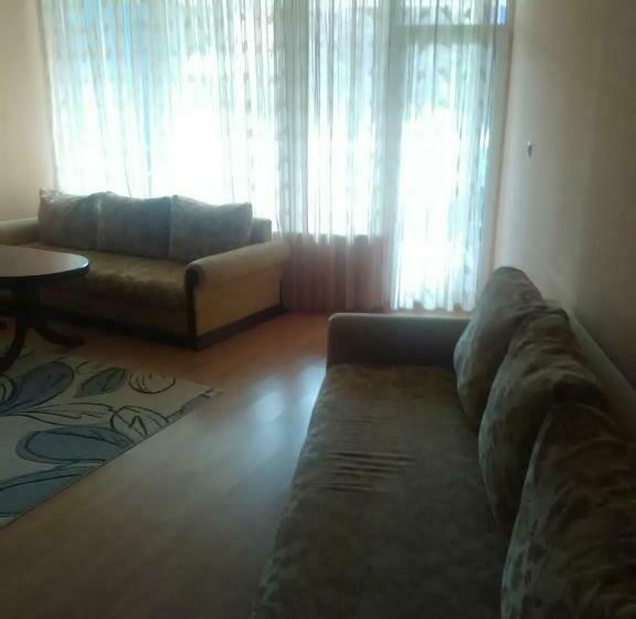 발코니가 있는 2 베드룸 아파트, Complex Oazis