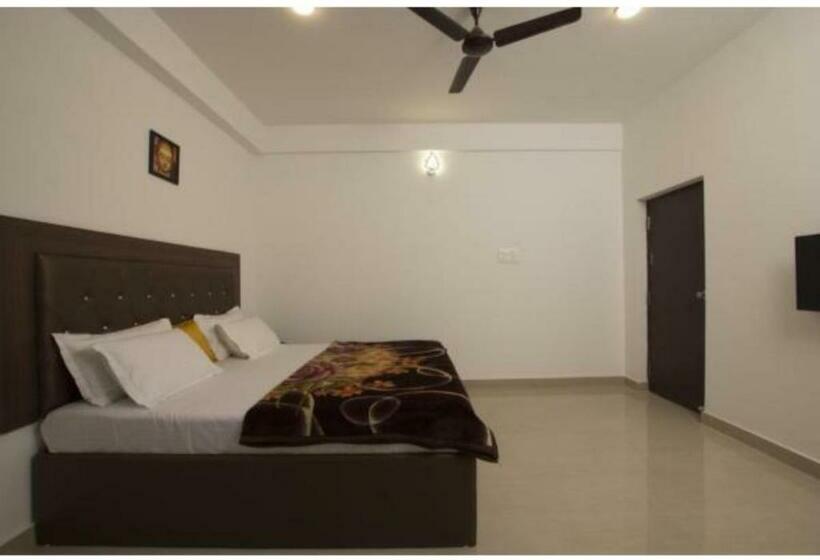 디럭스 룸, Tom S Imperial