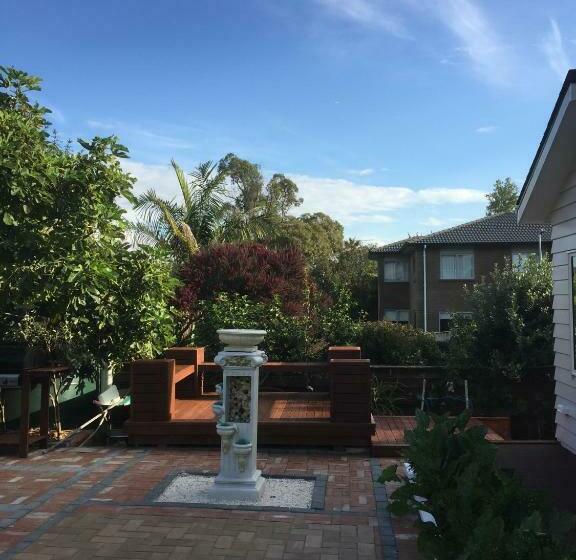 דירת שני חדרים, Amber Homes