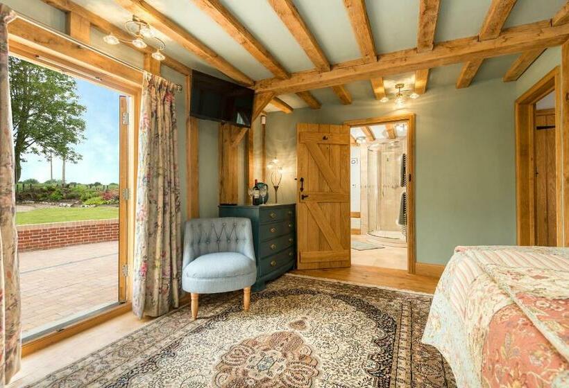 חדר דלוקס נוף לגינה, Corner Farm