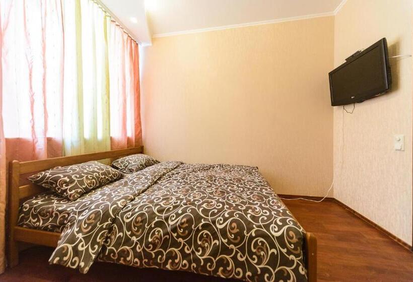 اتاق استاندارد با سرویس بهداشتی مشترک, Guest House At The Polytechnic Institute