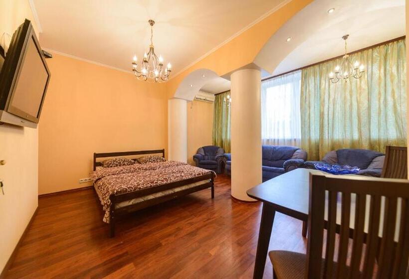 اتاق استاندارد چهار تخته, Guest House At The Polytechnic Institute