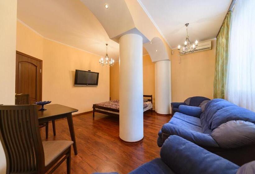 اتاق استاندارد چهار تخته, Guest House At The Polytechnic Institute