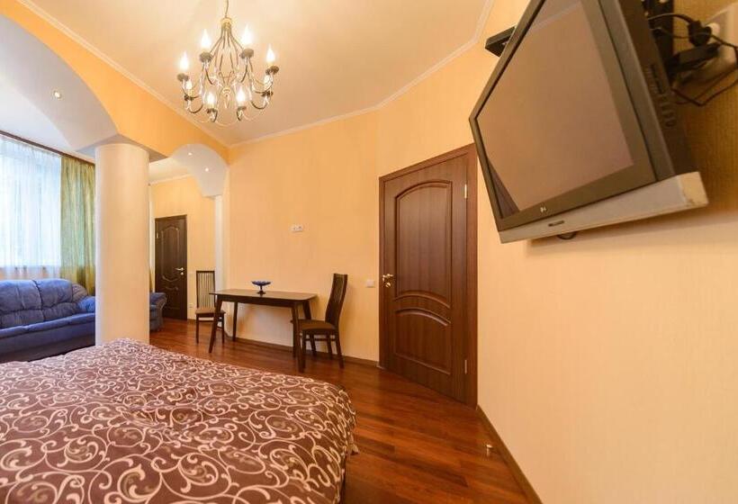 اتاق استاندارد چهار تخته, Guest House At The Polytechnic Institute