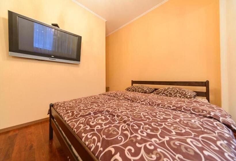 اتاق استاندارد چهار تخته, Guest House At The Polytechnic Institute