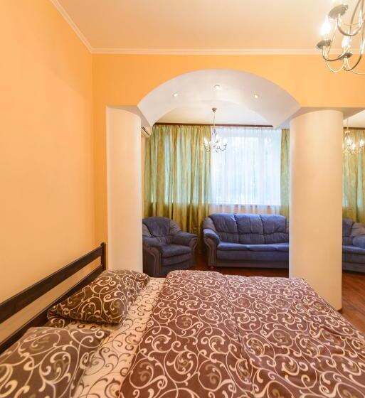 اتاق استاندارد چهار تخته, Guest House At The Polytechnic Institute