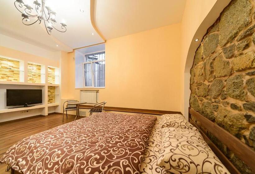 اتاق استاندارد با سرویس بهداشتی مشترک, Guest House At The Polytechnic Institute