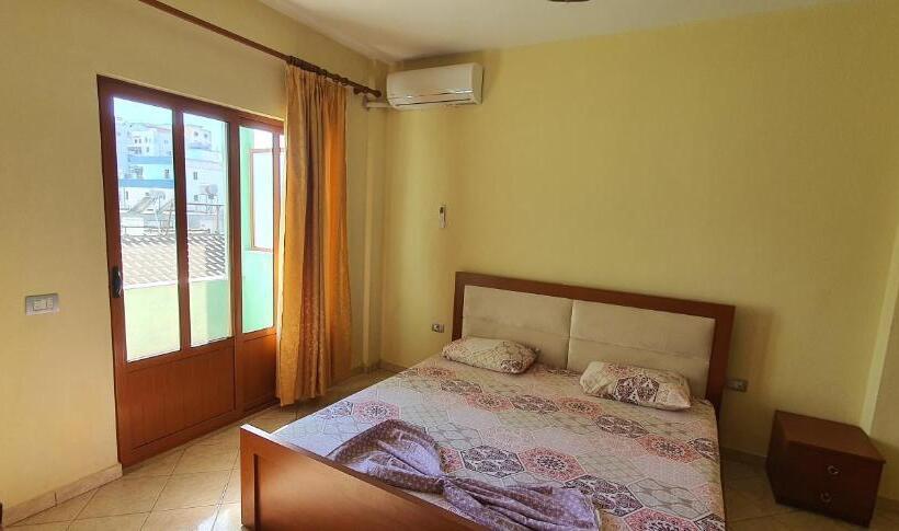 스탠다드 룸 킹사이즈 침대, Guest House Pisha