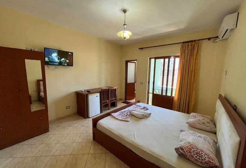 스탠다드 룸 킹사이즈 침대, Guest House Pisha