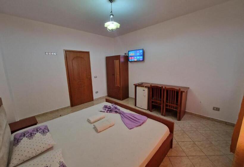 스탠다드 룸 킹사이즈 침대, Guest House Pisha