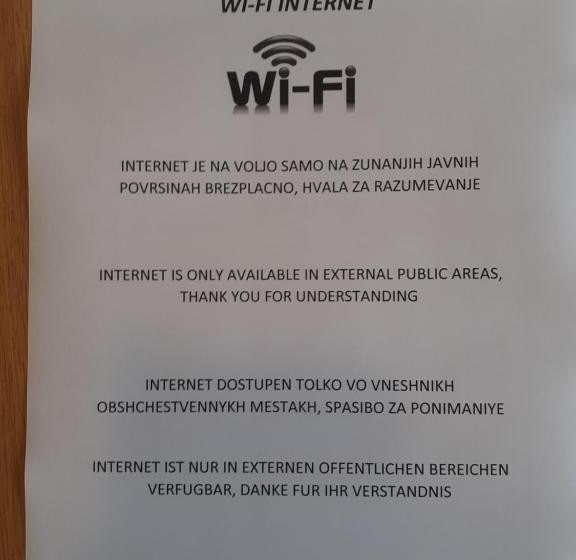 سوییت با چشمانداز دریا, Guest House Vila Luka