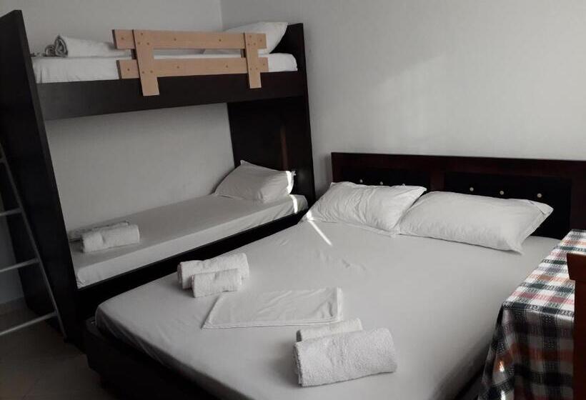 スタンダードスタジオ, Guesthouse Emanuel