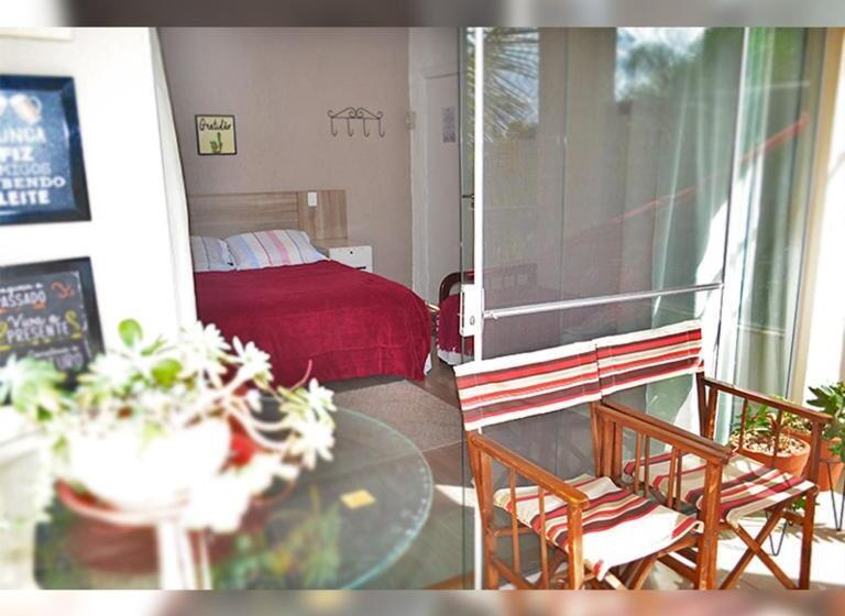 带阳台的豪华间, Pousada Recanto Da Estação
