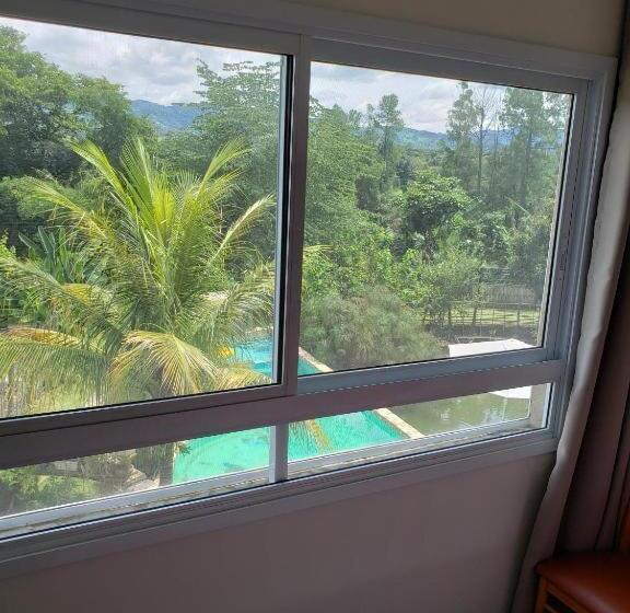 套房带泳池景, Pousada Recanto Da Estação