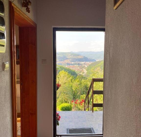 דירת חדר, Vidikovac Bijelo Polje