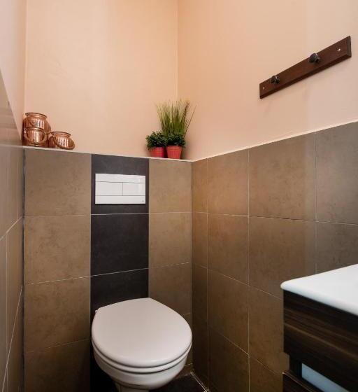 آپارتمان 1 خوابه با چشمانداز باغ, Villa Amalie & Villa Curiel