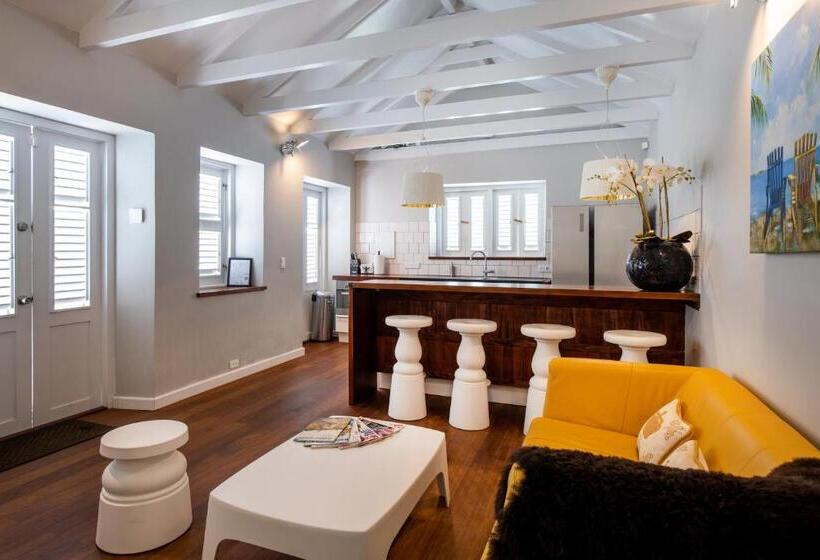 ویلای لوکس 1 خوابه, Villa Amalie & Villa Curiel