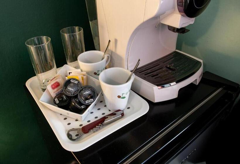 اتاق لوکس با تخت بزرگ, Villa Amalie & Villa Curiel