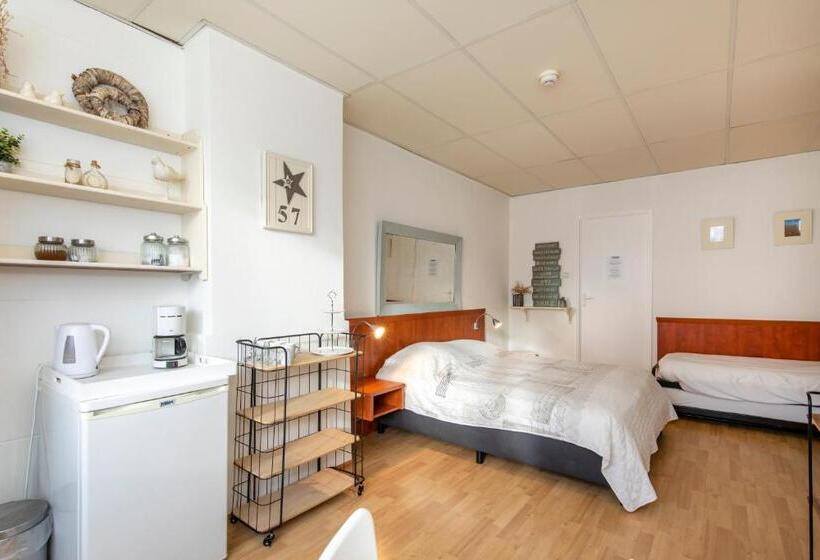 Номер Стандарт Трехместный, Blankebil Rooms