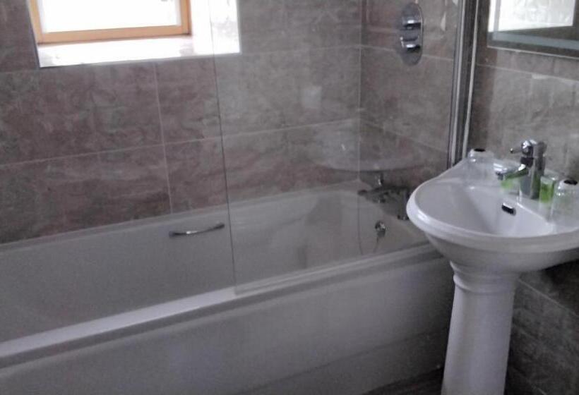 이코노미 룸, Lahiff's Bay View Guest House