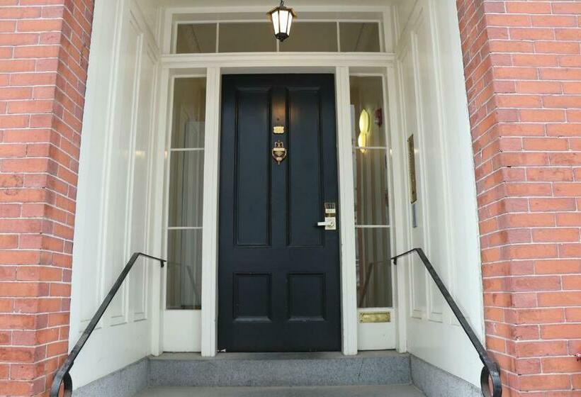 스탠다드 스튜디오, Comfy Beacon Hill Studio Great For Work Travel #13