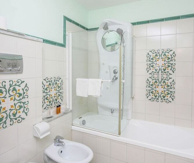 Номер Стандарт, Bonadies