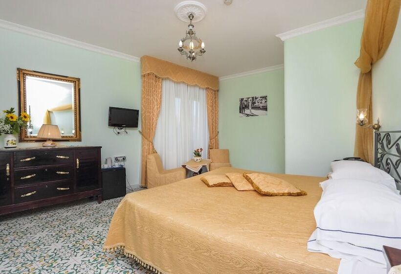 スタンダードルーム, Bonadies