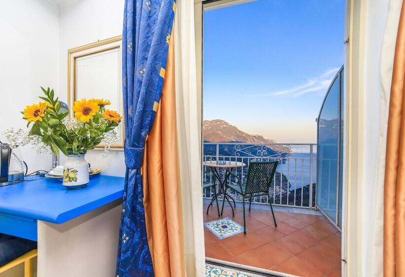 Номер Deluxe, Bonadies