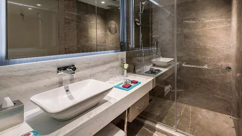 اتاق استاندارد با چشم‌انداز استخر, Burasari Phuket Resort & Spa