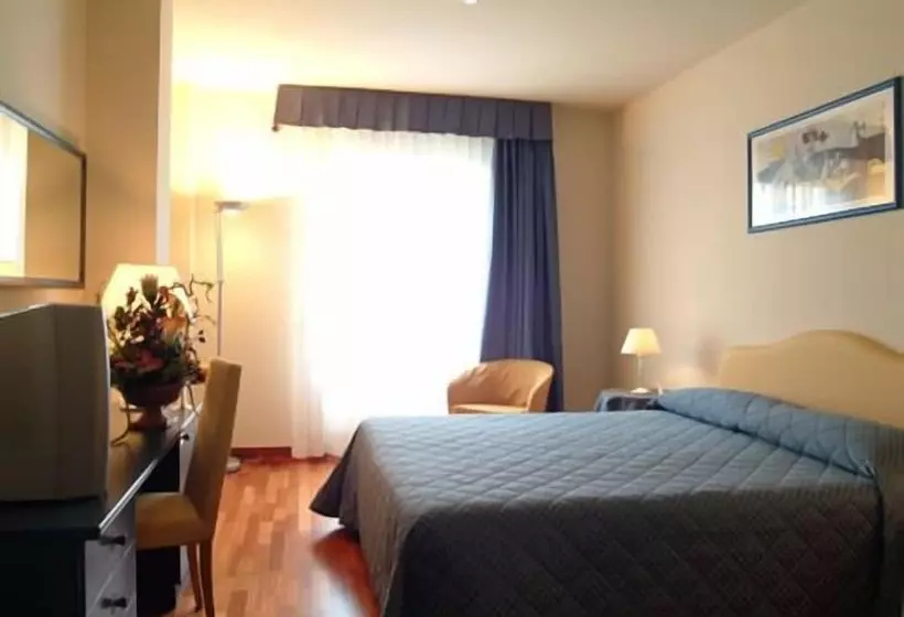 Habitació Estàndard, Charme