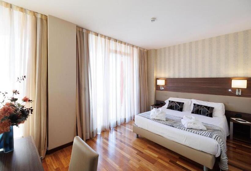 高级大房间, Charme