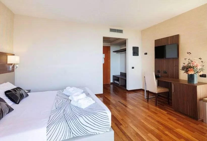 Habitació Estàndard, Charme