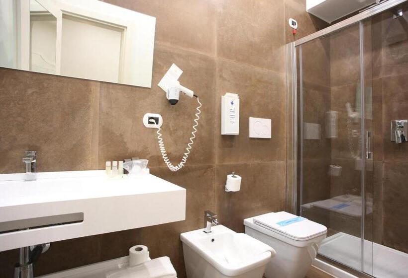 חדר סטנדרט לשלושה, Columbia Wellness & Spa