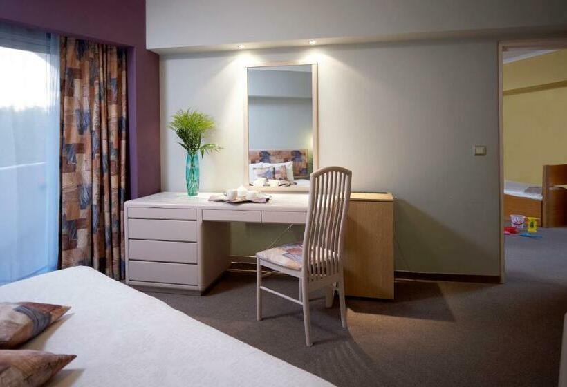 חדר משפתחתי סופריור, Esperides Beach Resort