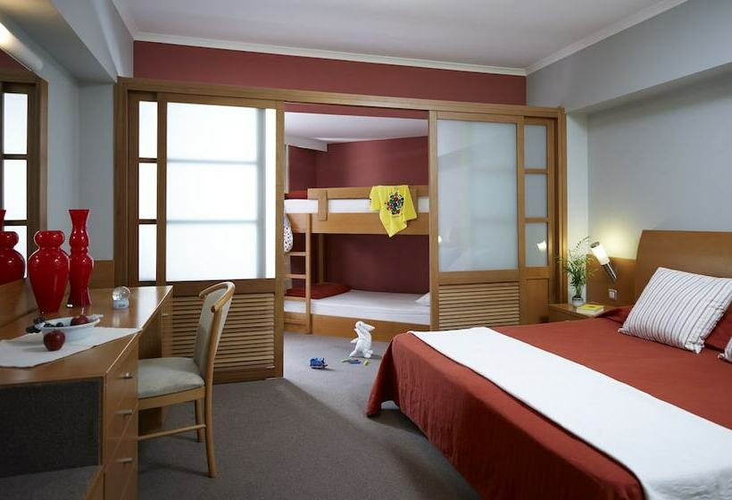 חדר משפחתי, Esperides Beach Resort