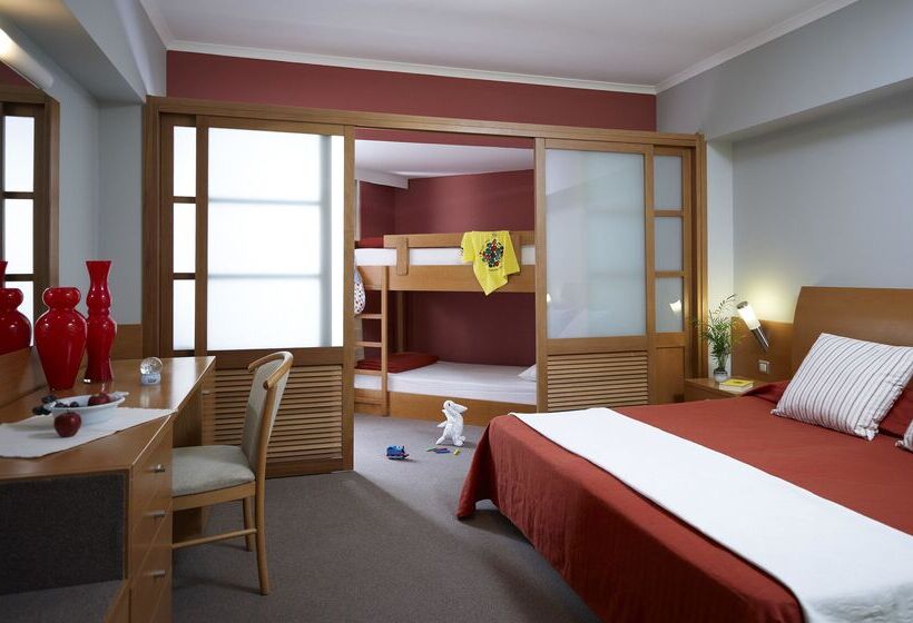 חדר משפחתי, Esperides Beach Resort