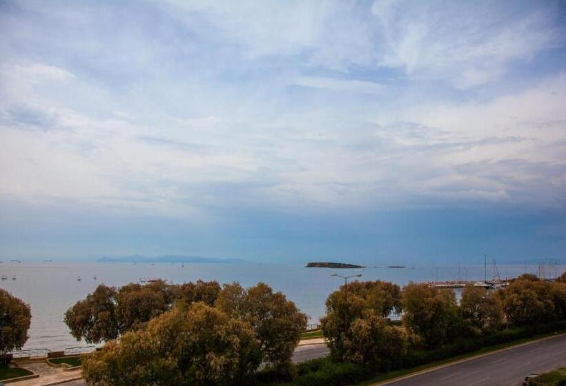 חדר סטנדרט לשלושה, Galini Palace