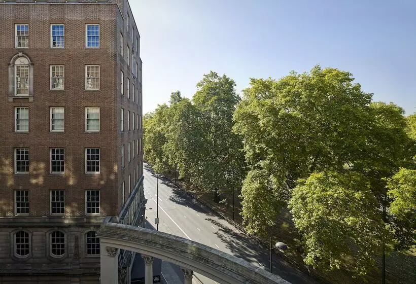 سوئیت پریمیوم, Jw Marriott Grosvenor House London