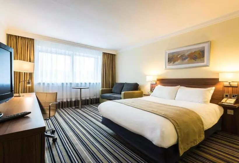 キングサイズベッドのスタンダードルーム, Holiday Inn Lancaster, An Ihg