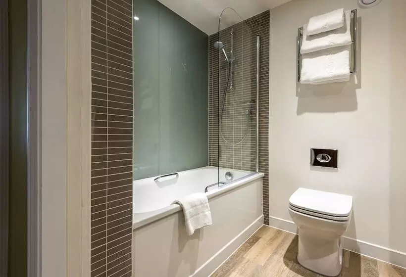 ２ダブルベッドのスタンダードルーム, Holiday Inn Lancaster, An Ihg