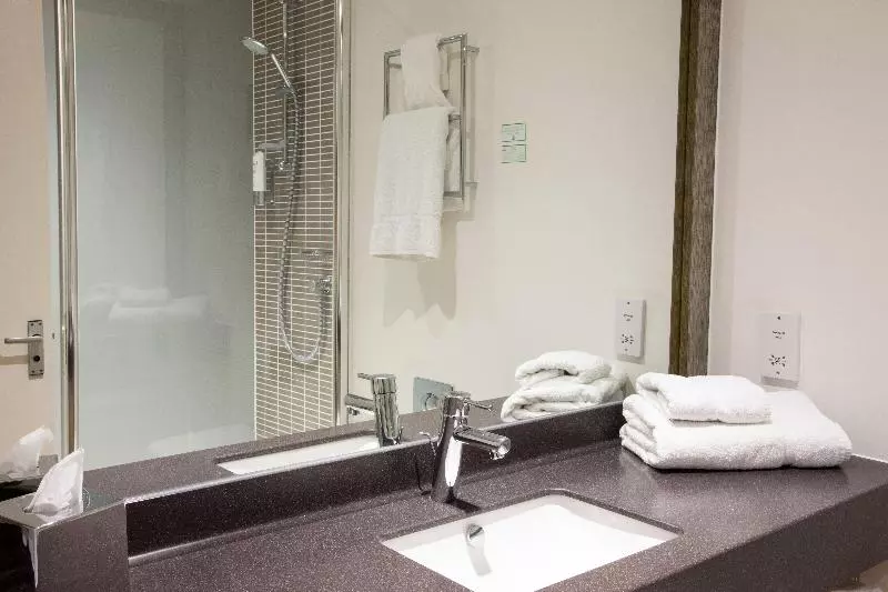キングサイズベッドのスタンダードルーム, Holiday Inn Lancaster, An Ihg